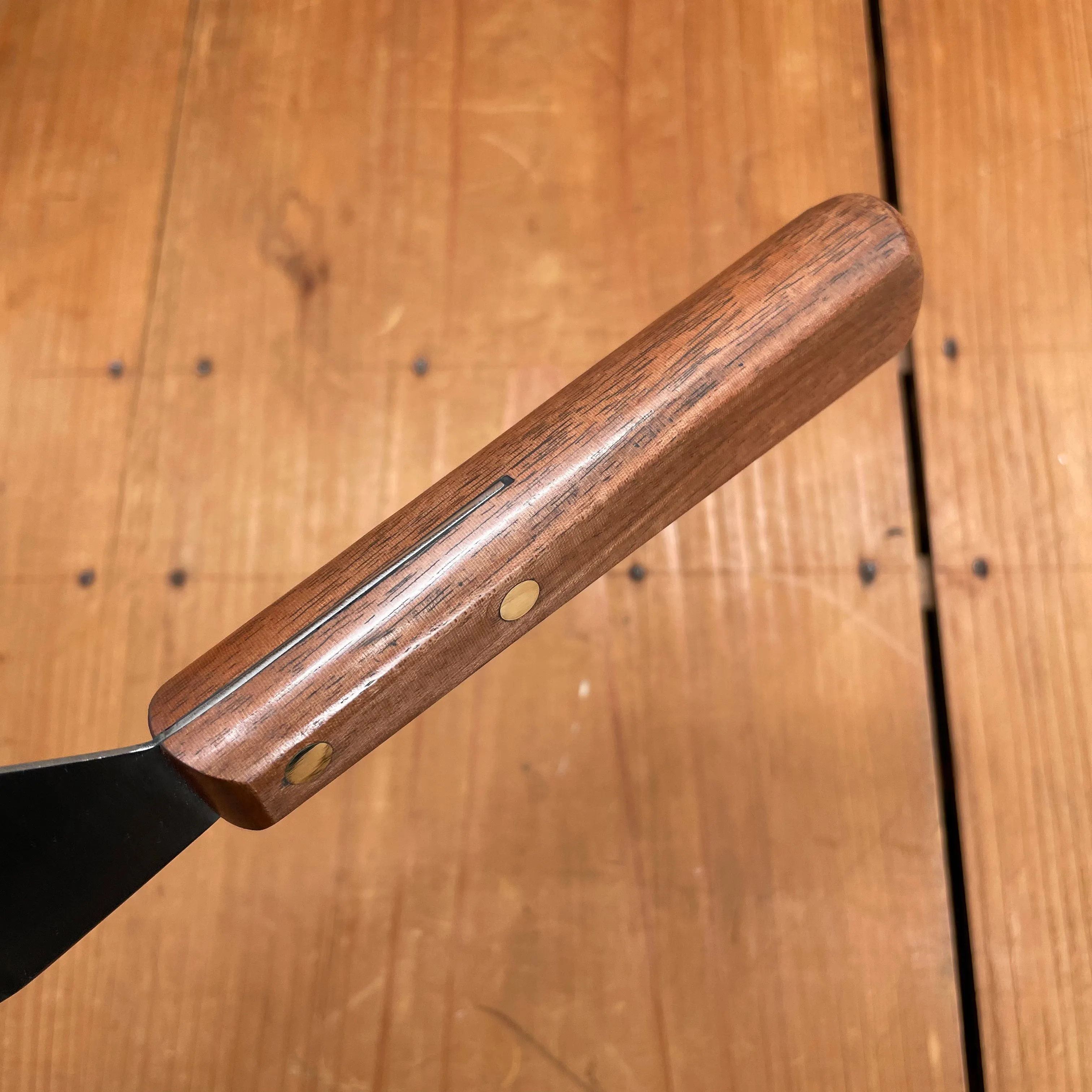 Au Nain 6" Spatula with Serrations