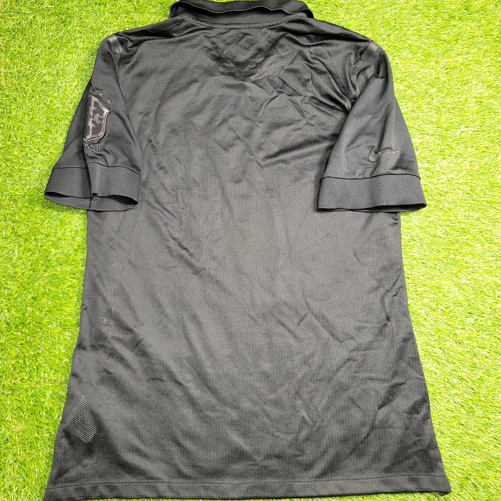 Limited Edition 2013-2014 Brazil Blackout Player Issue Soccer Jersey - Size L - SKU# 534159-010