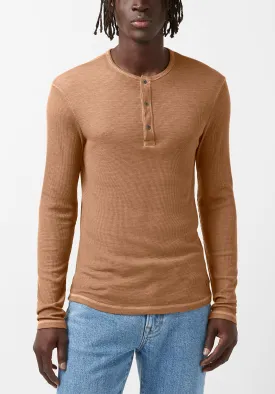 Kipat Men’s Long-Sleeve Henley Top in Dark Beige - BM24046